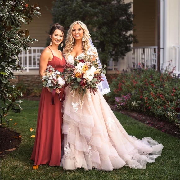 Brand new, worn once in a wedding! Perfect condition. - Picture 2 of 3